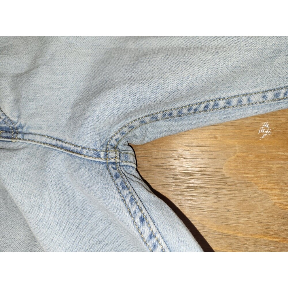 Levi's 505 Men's Jeans 38x32 Light Wash Regular Fit Straight Leg Blue Denim 2024 - Picture 7 of 9